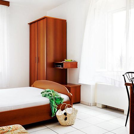 Bed & Breakfast Palac -Free Parking- Baška Voda エクステリア 写真