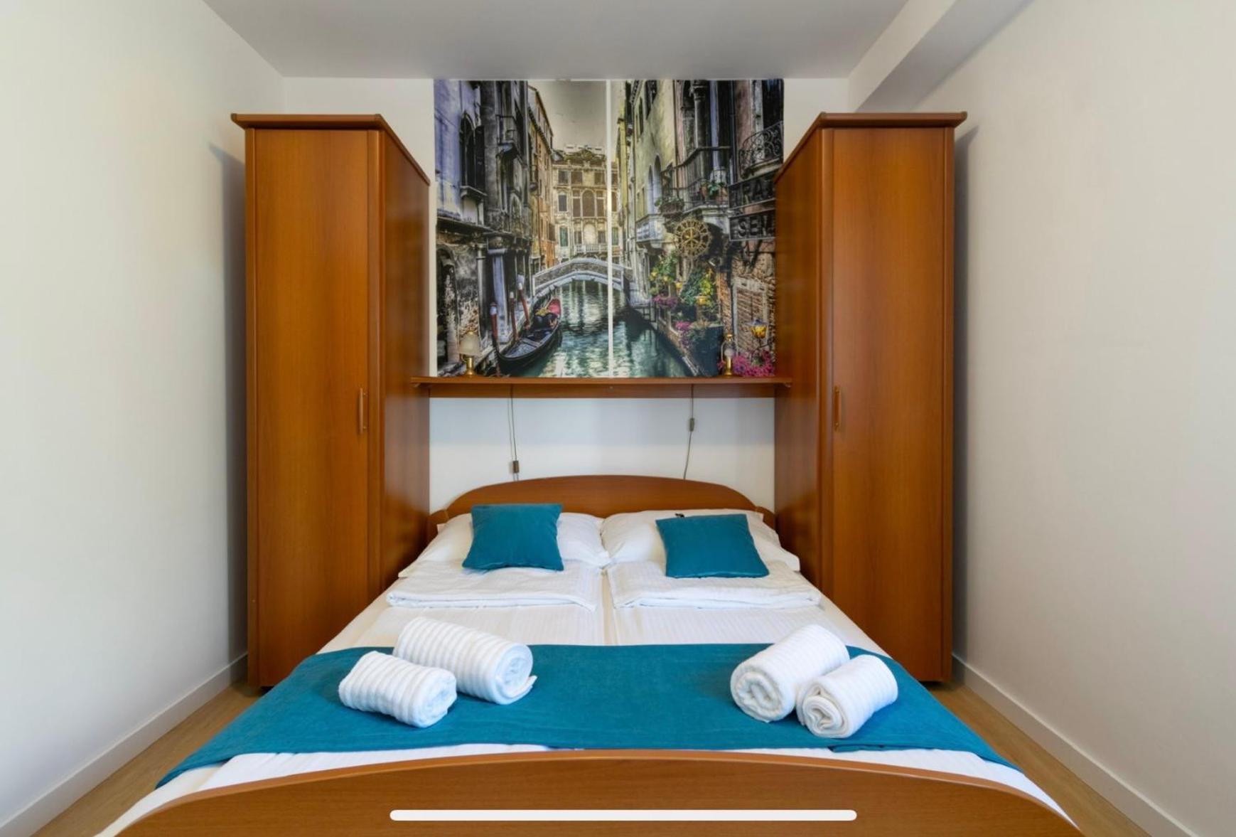 Bed & Breakfast Palac -Free Parking- Baška Voda エクステリア 写真