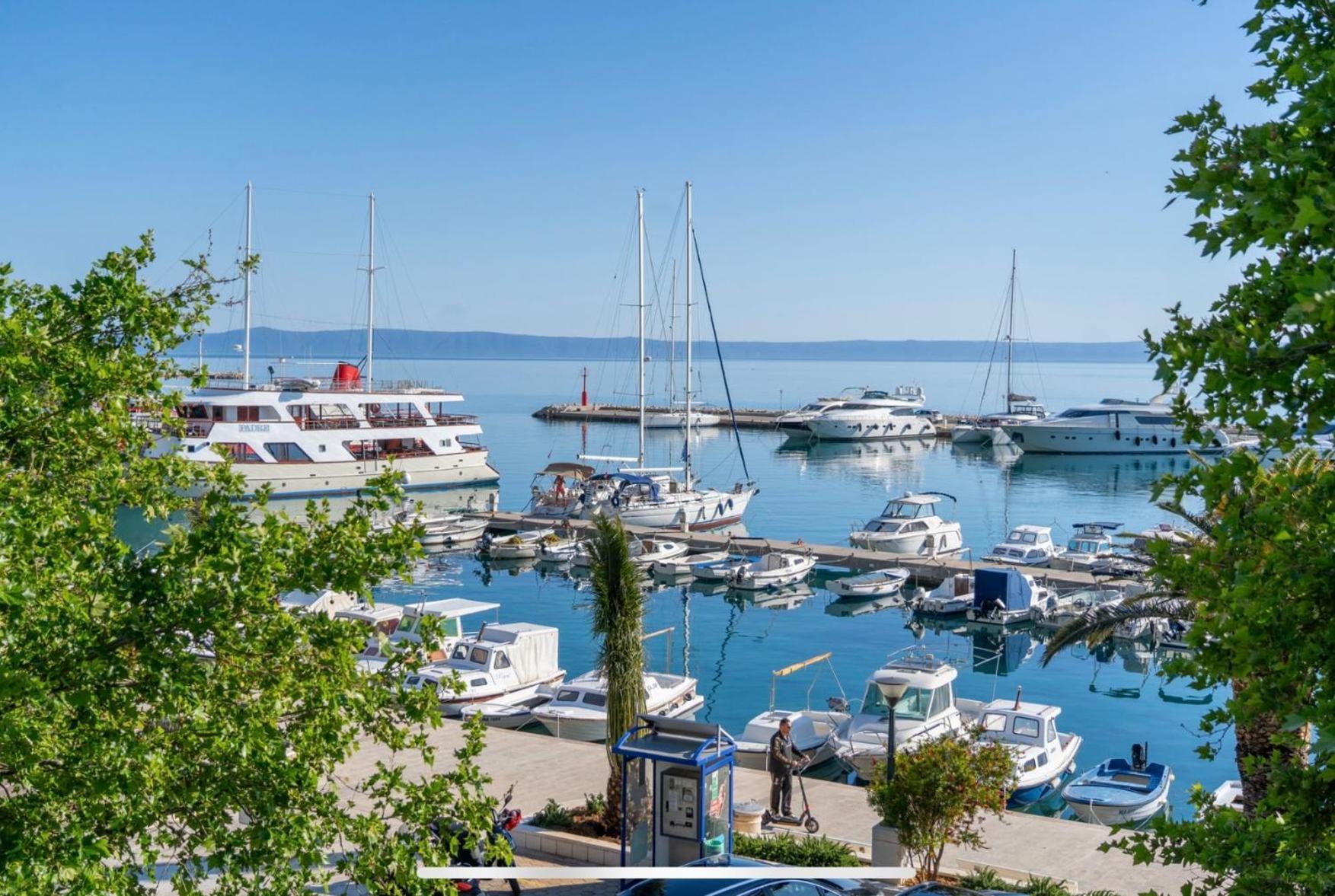 Bed & Breakfast Palac -Free Parking- Baška Voda エクステリア 写真