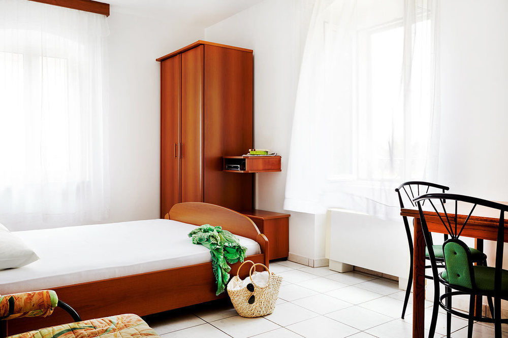 Bed & Breakfast Palac -Free Parking- Baška Voda エクステリア 写真